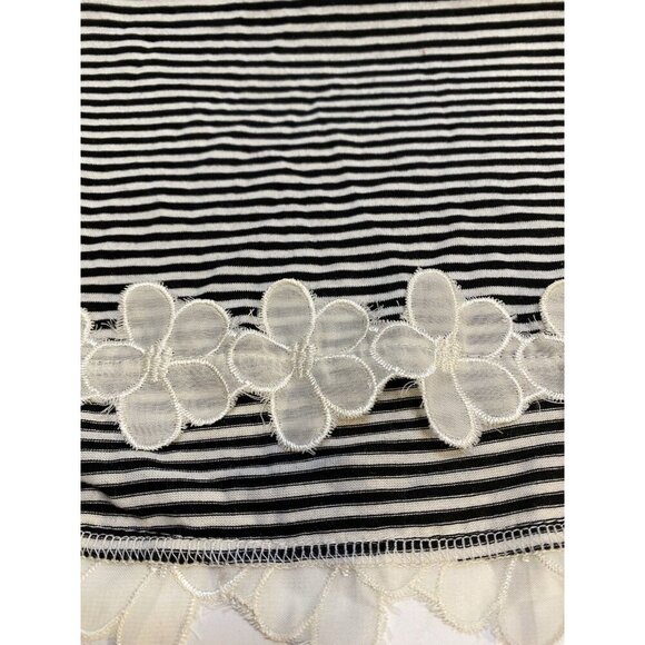 Living Doll Black And White Striped Top Women’s XL Trimmed Lacey ~ New - Picture 5 of 7